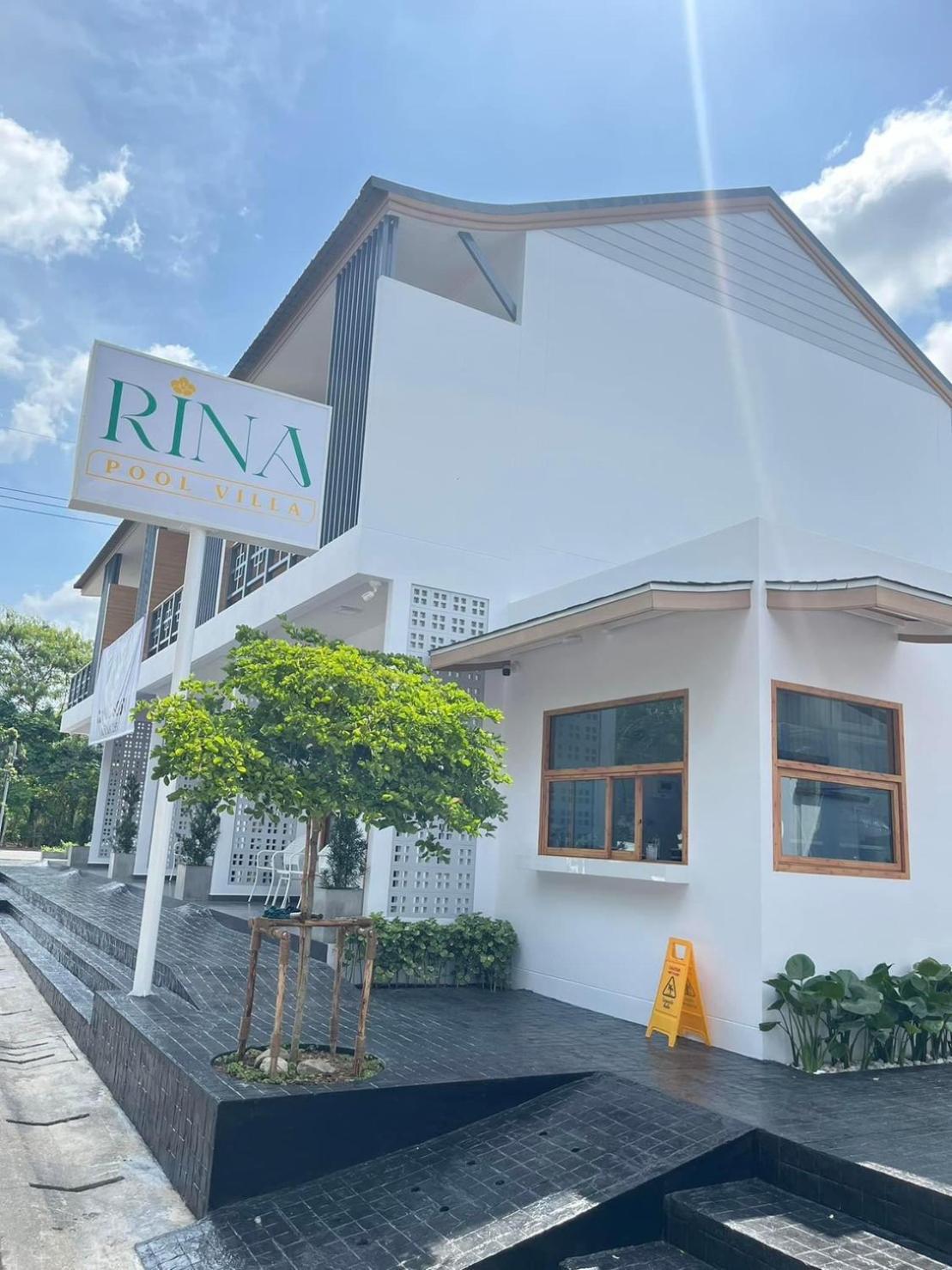 Rina Poolvilla * Hat Yai